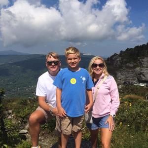 Meet your Posher, Angela